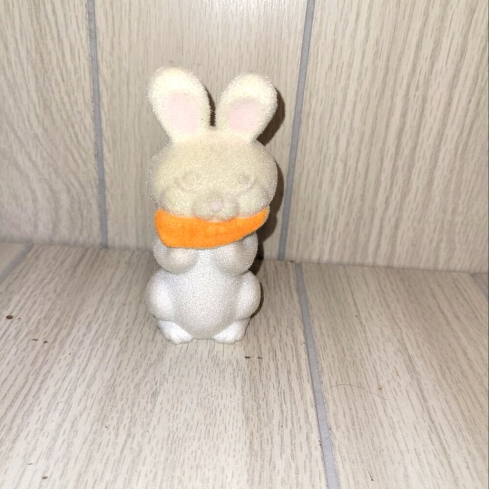 Vtg 70s Flocked Avon Bunny Rabbit Perfume Bottle Figurine White/Pink USA